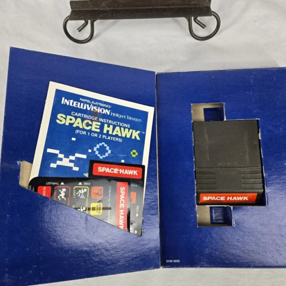Space Hawk, Intellivision, Mattel 1981 Complete box overlays manual vintage Exc